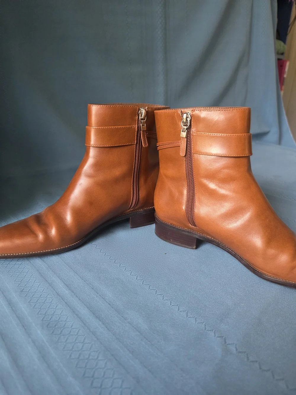 Talbots Women’s Tan Leather Almond‑Toe Ankle Boots Buckle Strap – Size 7B